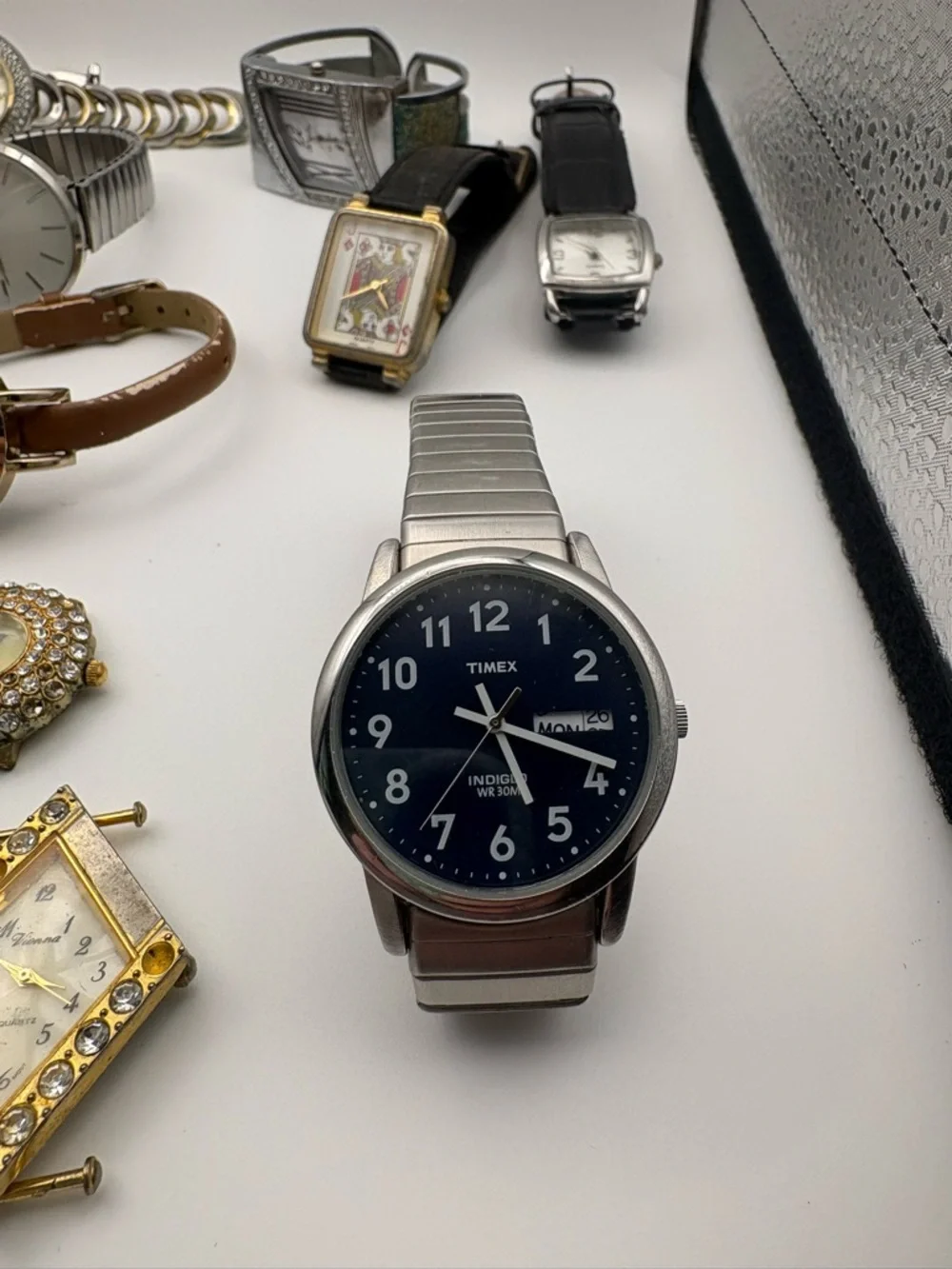Lot of 14 Watches !For Parts or Repair!‎ Multiple styles: Timex Indiglo & more
